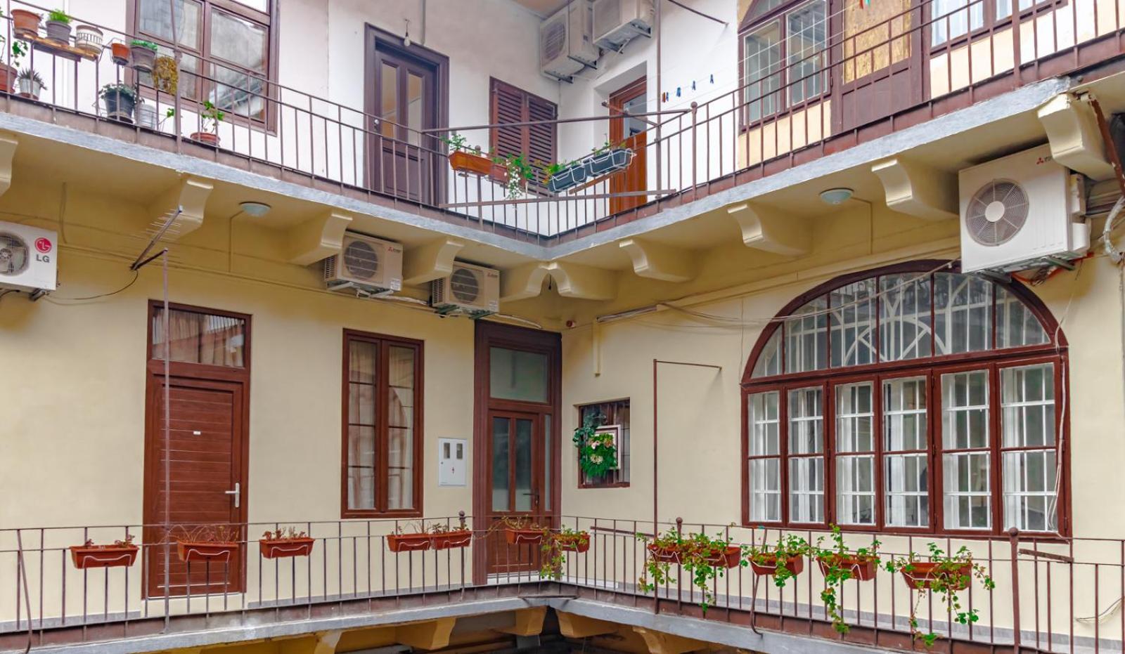 Mandina Studios On A Main Square 자그레브 외부 사진